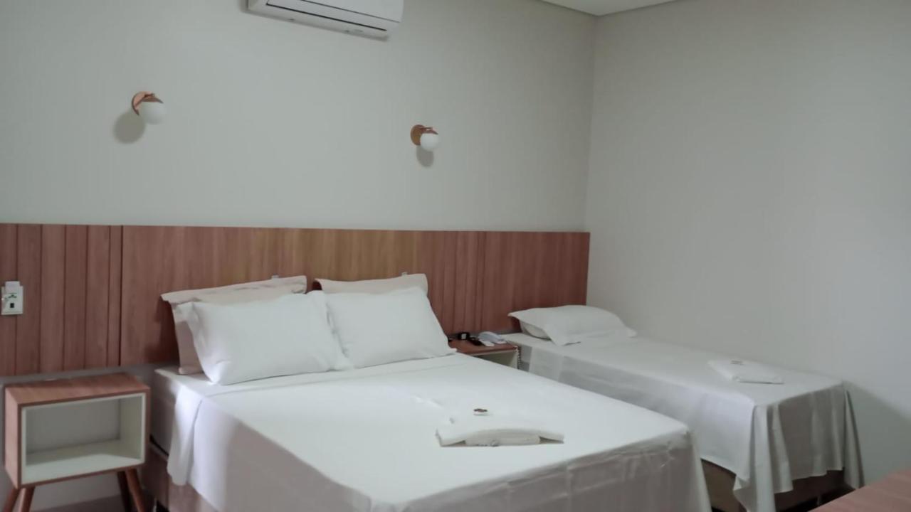 Hotel Plaza Pontes E Lacerda Extérieur photo