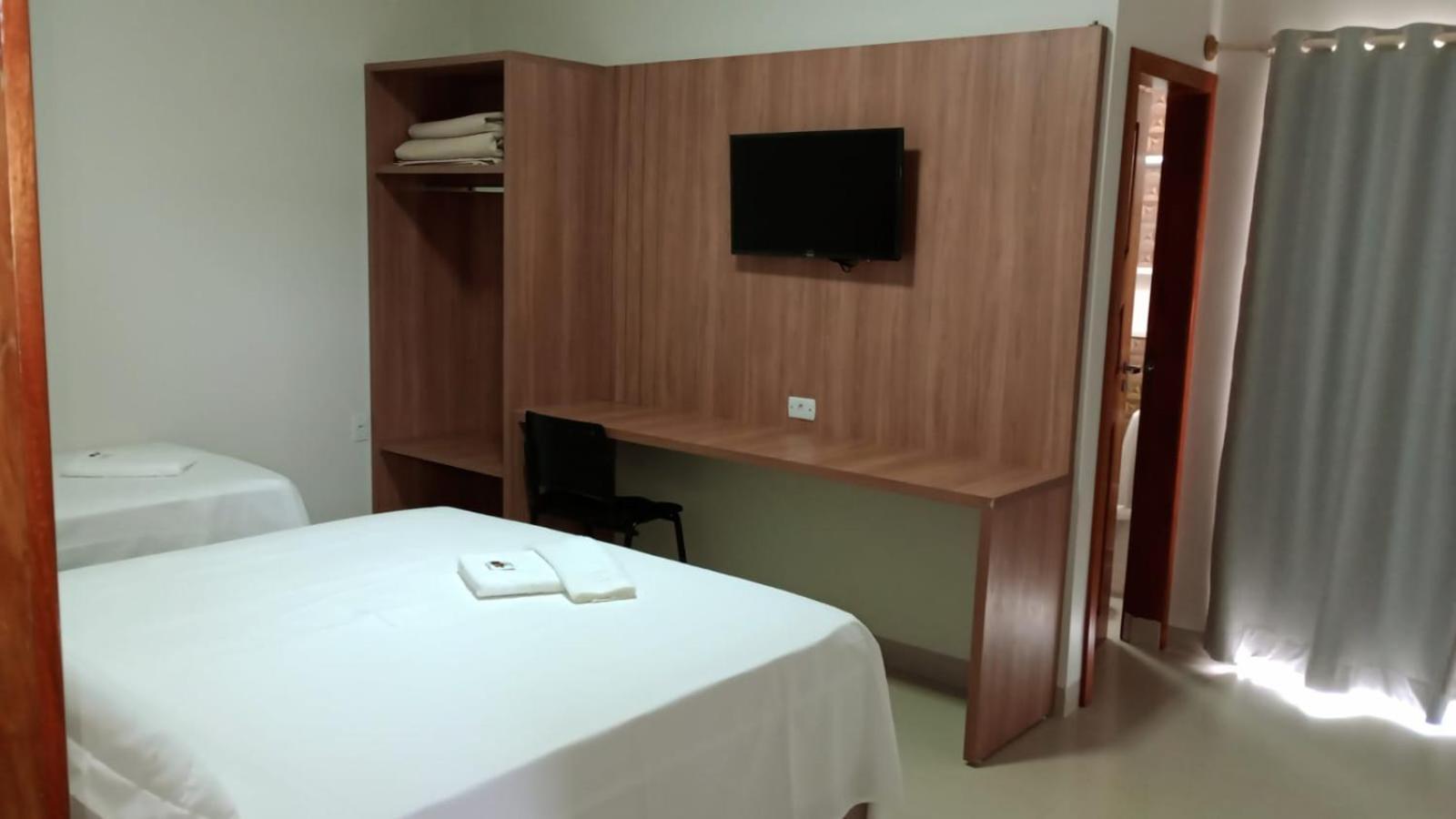 Hotel Plaza Pontes E Lacerda Extérieur photo